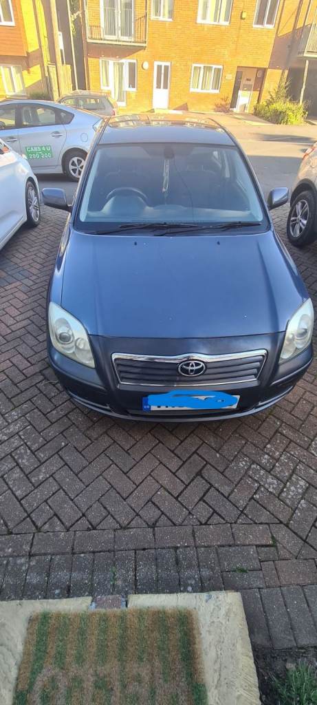 Toyota Avensis 2005 Grey