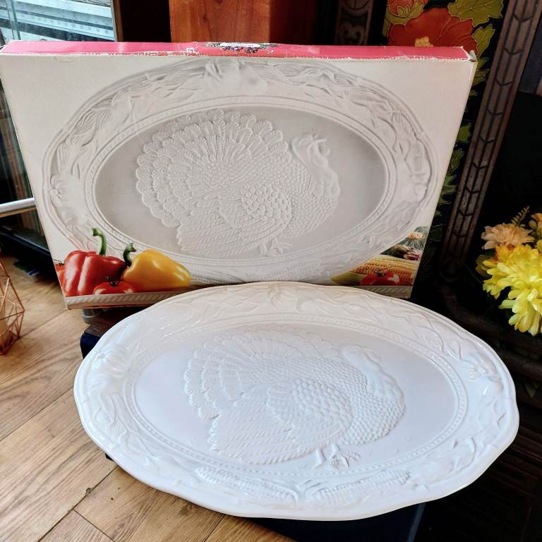 Large Portuguese Turkey Embossed Serving Plate