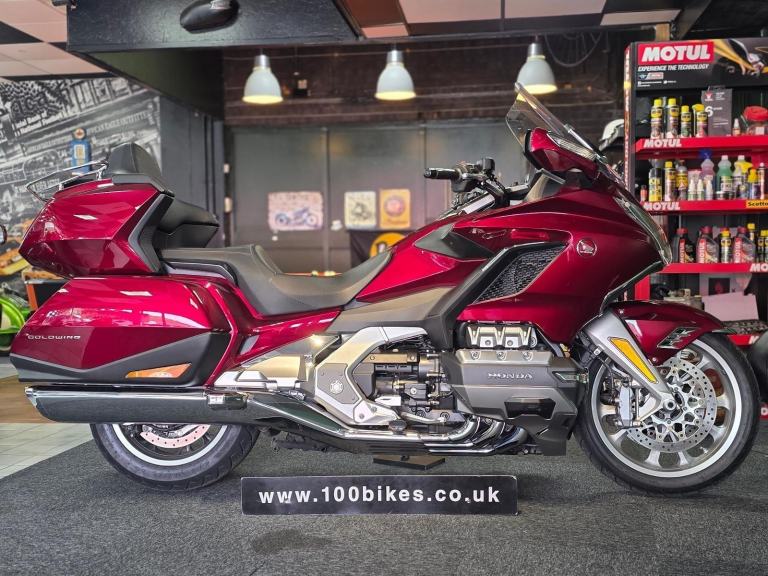 2019/69 HONDA GL1800 GOLDWING MANUAL 11,100 MILE'S 
