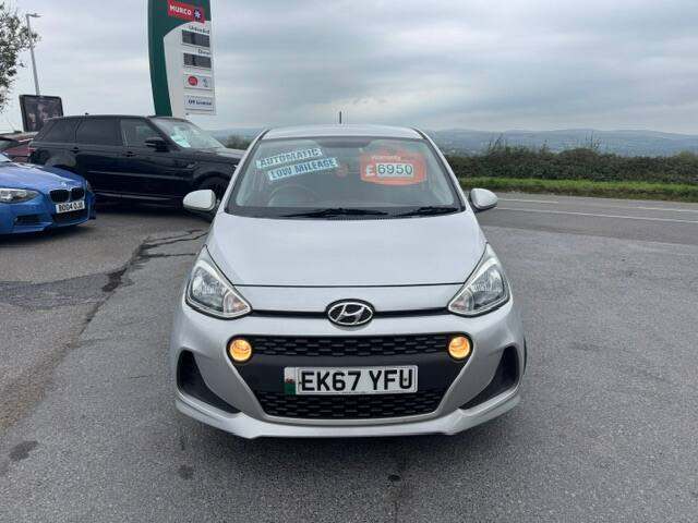 2017 Hyundai i10 AUTOMATIC 1.2i SE 5DR Hatchback Petrol Automatic