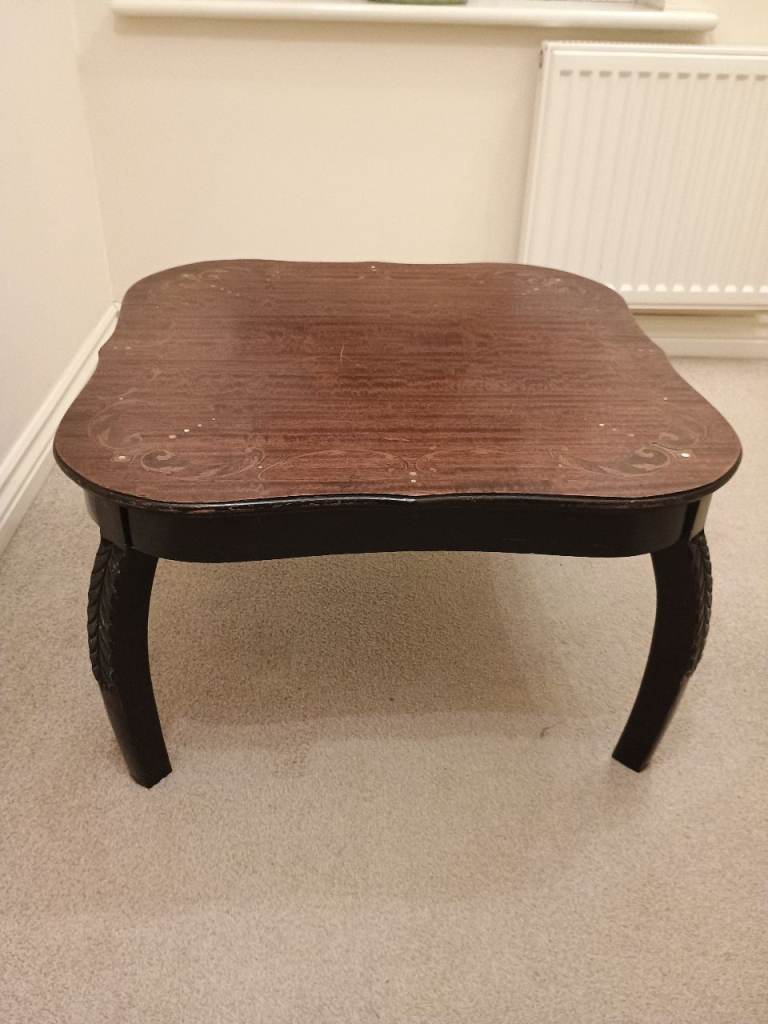 Vintage Style Coffee Table - Dark Wood with Carved Legs