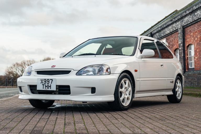 2000 Honda Civic (EK9) Type R