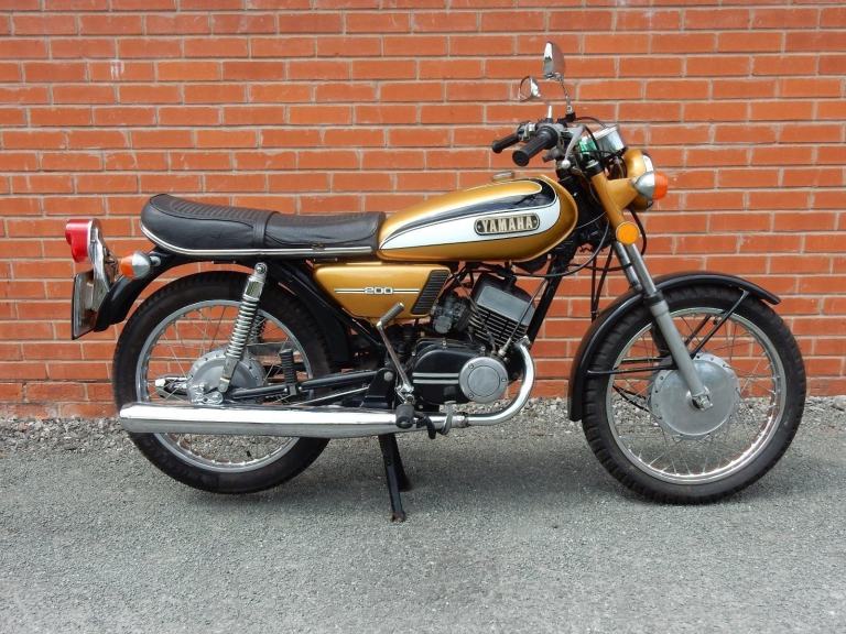Yamaha RD200 195cc 1974 - see video