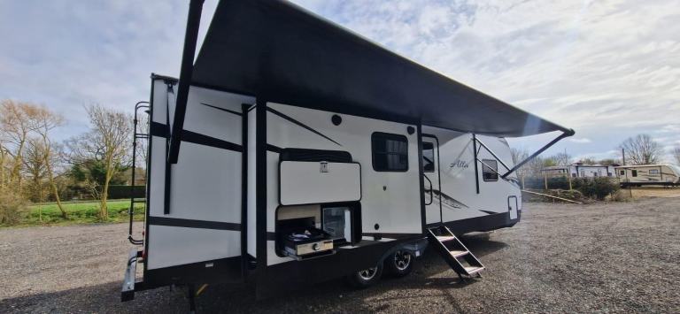 EX DEMO Forest River East To West Alta 2810KIK American Caravan 5th Wheel