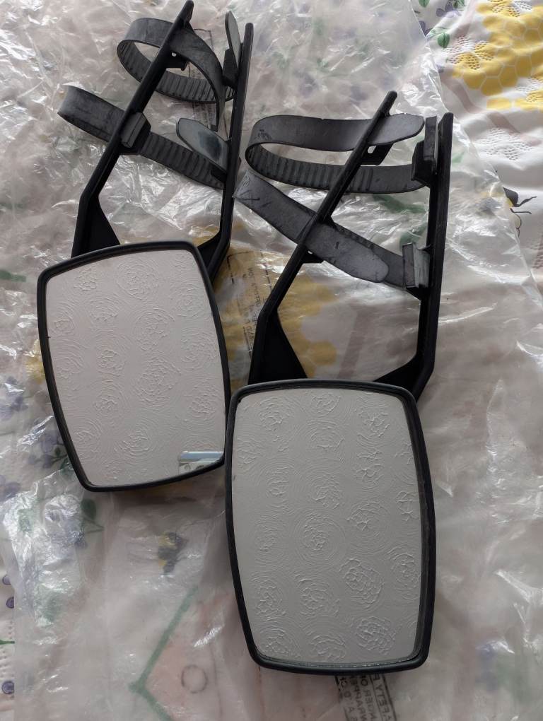 Towing mirrors
