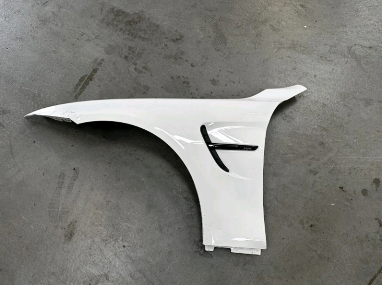 BMW 4 SERIES - M4 - WING/ FENDER - PASSENGERSIDE - F82 F83
