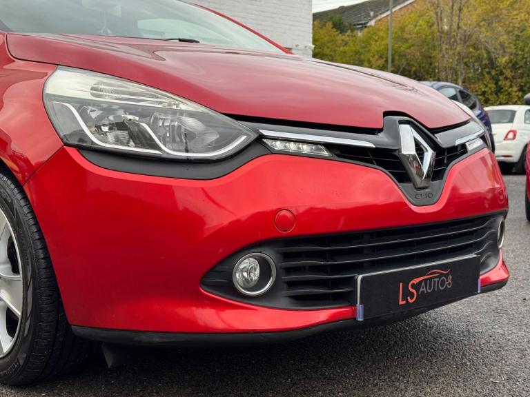 2014 Renault Clio 1.2 16V Dynamique MediaNav 5dr HATCHBACK PETROL Manual