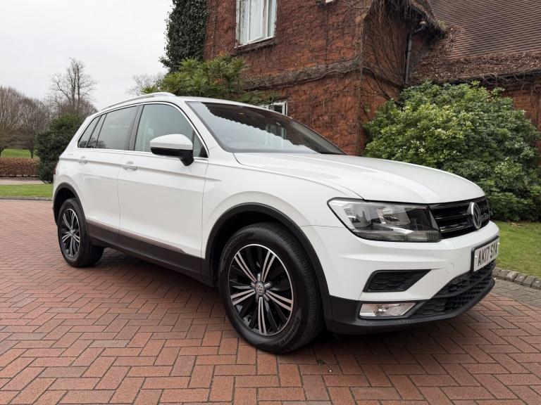 VOLKSWAGEN TIGUAN 2.0 TDI BlueMotion Tech SE Navigation 2017