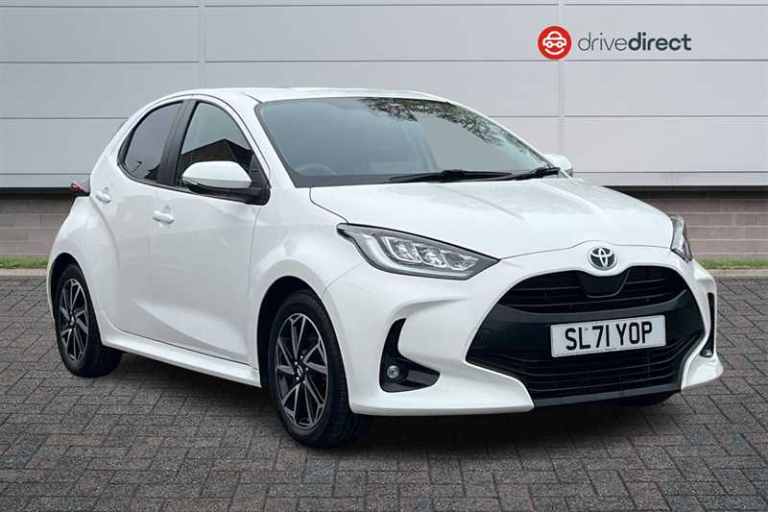 Toyota Yaris 1.5 VVT-h Design Hatchback 5dr Petrol Hybrid E-CVT Euro 6 (s/s) (116 ps) Hatchback ...
