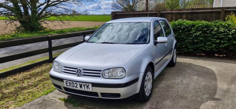 Volkswagen Golf 1.9 Diesel 5 door hatchback . MOT till April 2027
