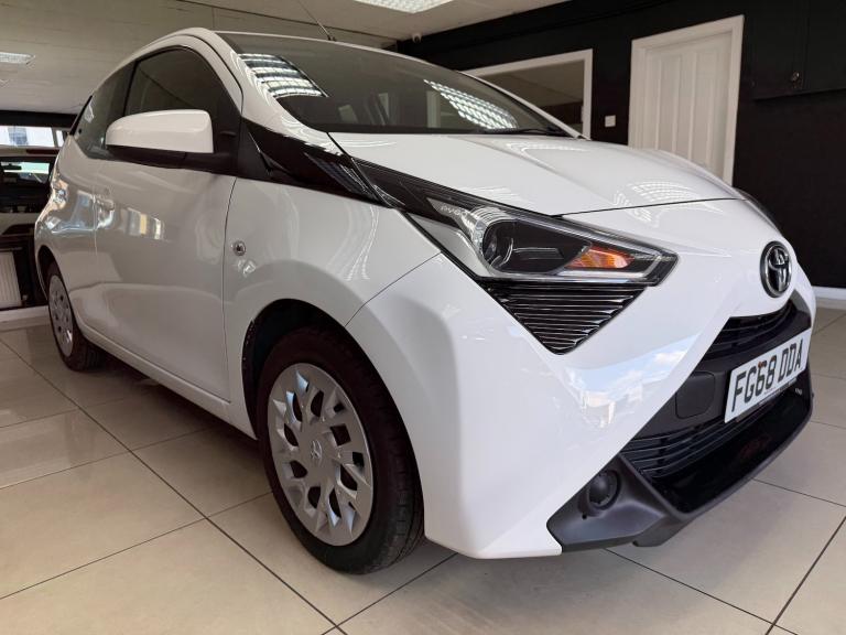 2018 Toyota AYGO 1.0 VVT-i X-Play 5dr HATCHBACK Petrol Manual