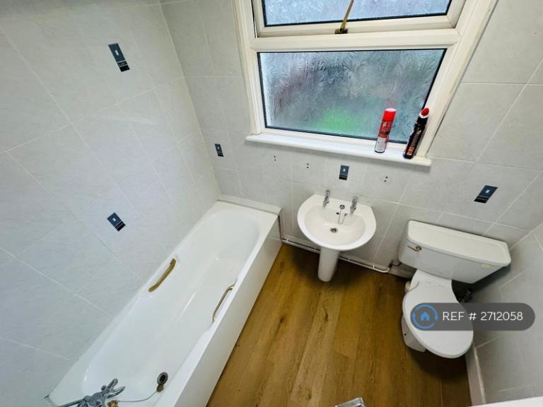 4 bedroom house in South Park Road, Ilford, IG1 (4 bed) (#2712058)