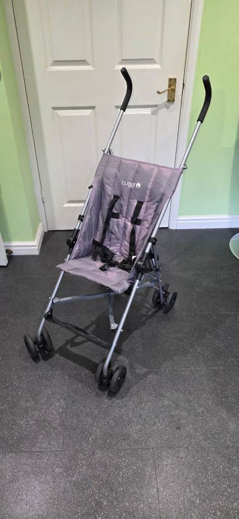Lightweight Grey Pushchair/Stroller – Good Condition