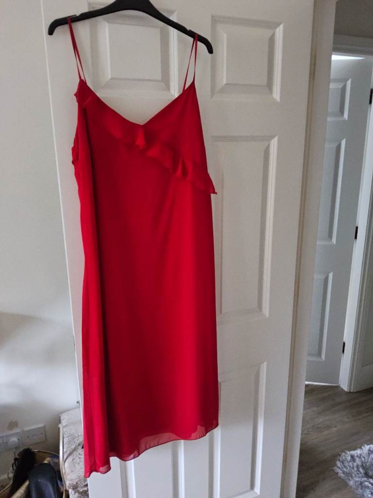 Red light weight dress