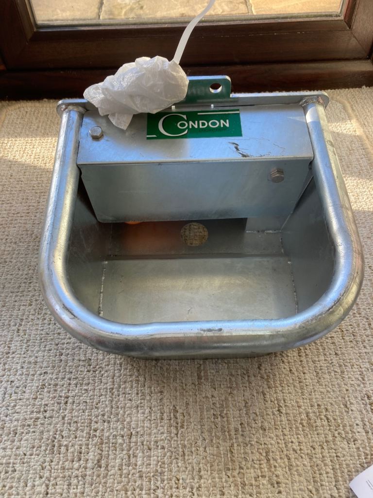 Compact Condon Cattle drinker