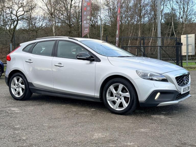 2015 Volvo V40 D2 Cross Country Lux 5dr Powershift HATCHBACK DIESEL Automatic