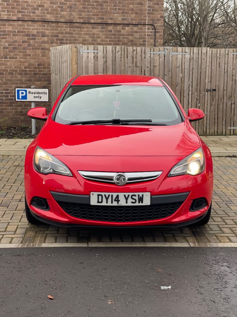 Vauxhall, ASTRA GTC, Hatchback, 2014, Manual, 1364 (cc), 3 doors