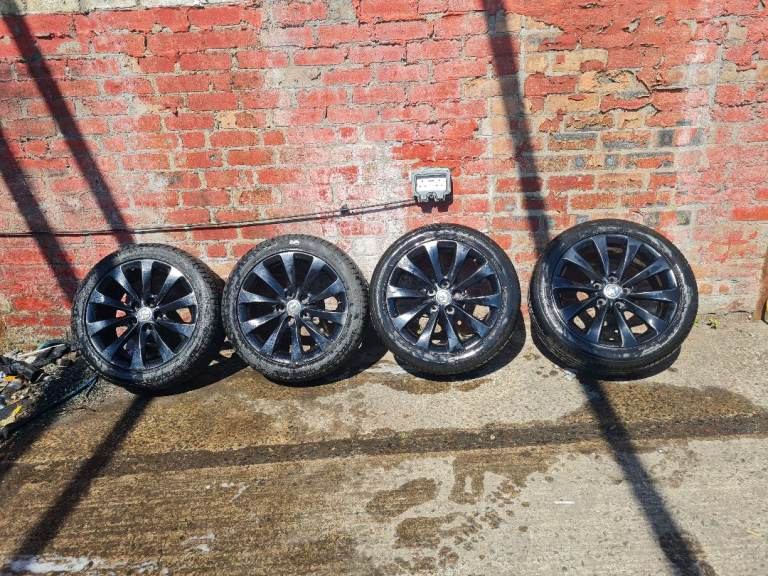 Vauxhall Insignia 18" Alloy wheels