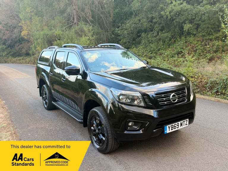 2019 Nissan Navara 2.3 dCi N-Guard Pickup Double Cab 4dr Diesel Manual 4WD Euro