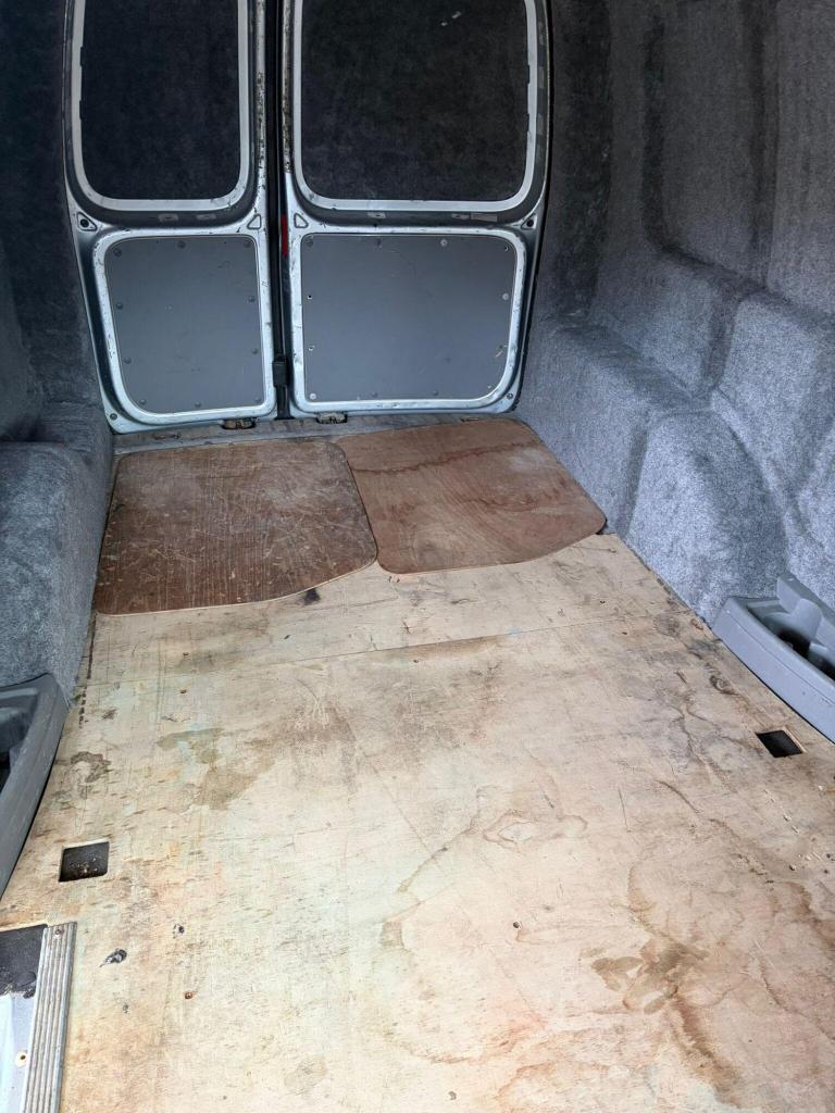 2009 Volkswagen Caddy Maxi 1.9 TDi Maxi FWD 5dr Diesel