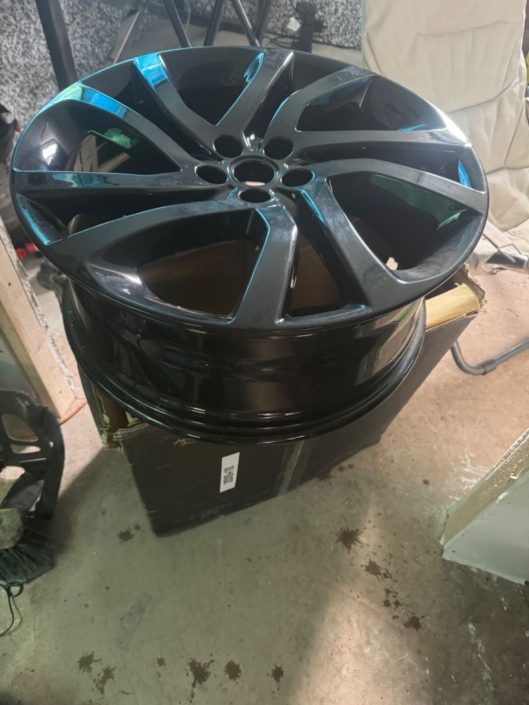 Landrover sport wheel 