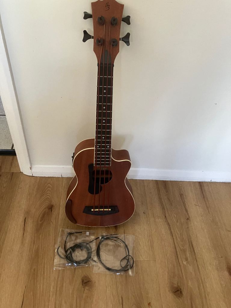 Ukulele Bass guitar