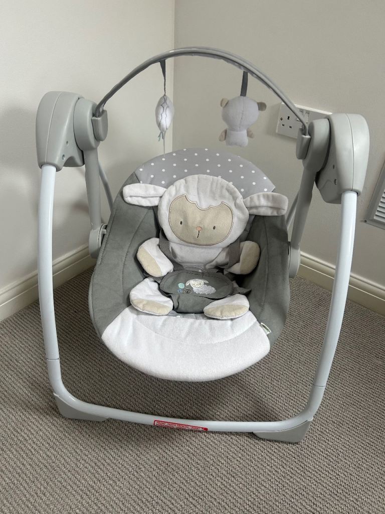 Baby swing 