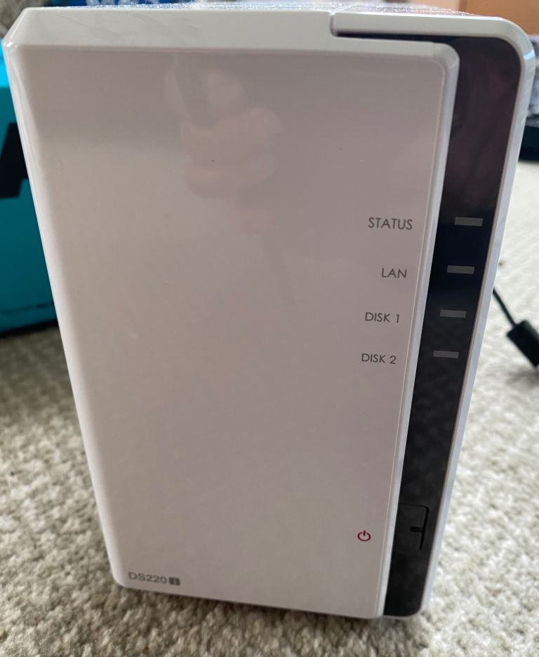 Synology DS220j NAS + 2×2TB WD Red Drives