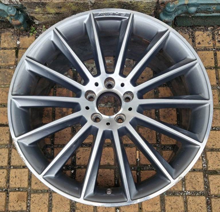 MERCEDES E CLASS 1x 20'' GENUINE AMG GREY DIAMOND CUT REAR USED ALLOY WHEEL S646UR