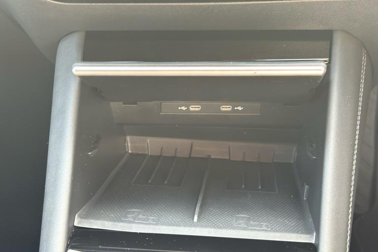  Volkswagen Tiguan 2.0 Tdi R Line Suv 5dr Diesel Dsg Euro 6 s/s 150 Ps Diesel