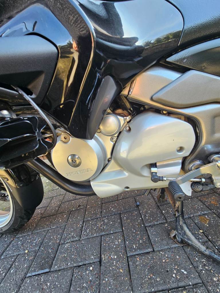 Honda Deauville NT700V 2011 low mileage