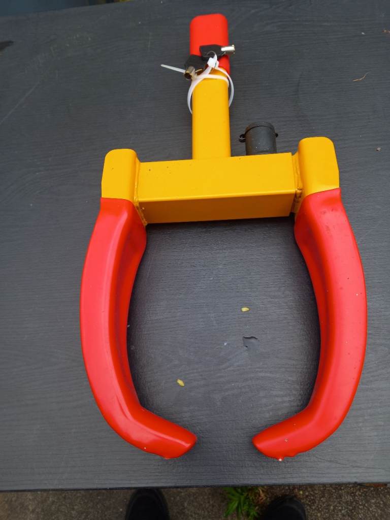 Wheel clamp with 2 keys new