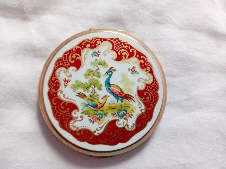 Vintage Stratton Powder Compact  - Bird Design
