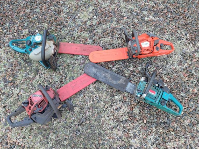 4 chainsaws Makita husqvarna jonsered