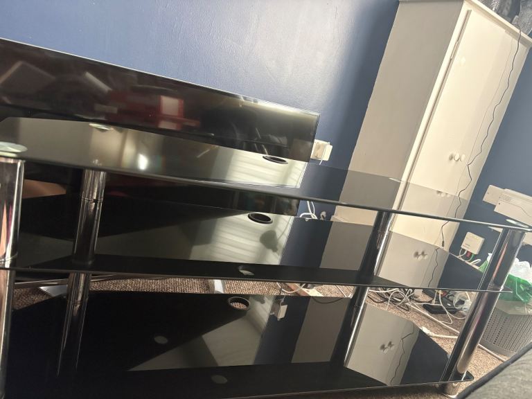 Tv stand need gone 