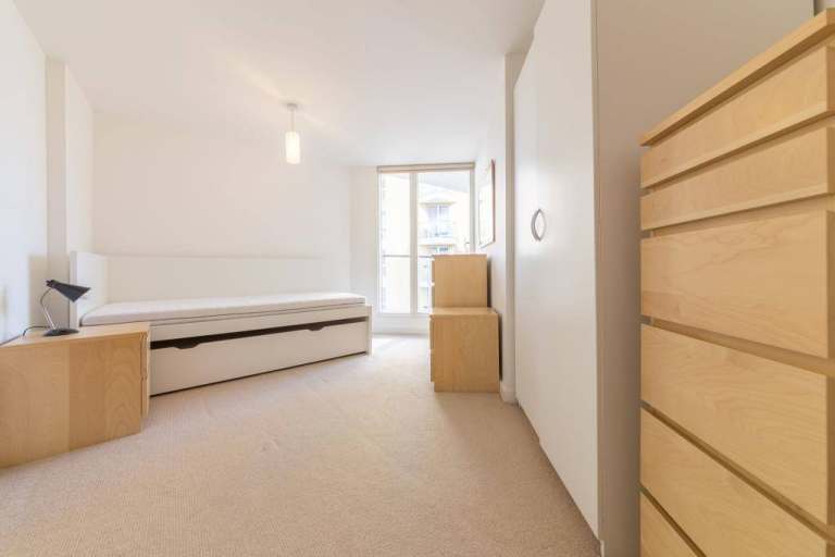 🪄🌸Two Bright Rooms in Canning Town | Ideal for Students or Professionals!