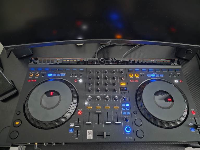 DDJ-GRV6 New Condition 