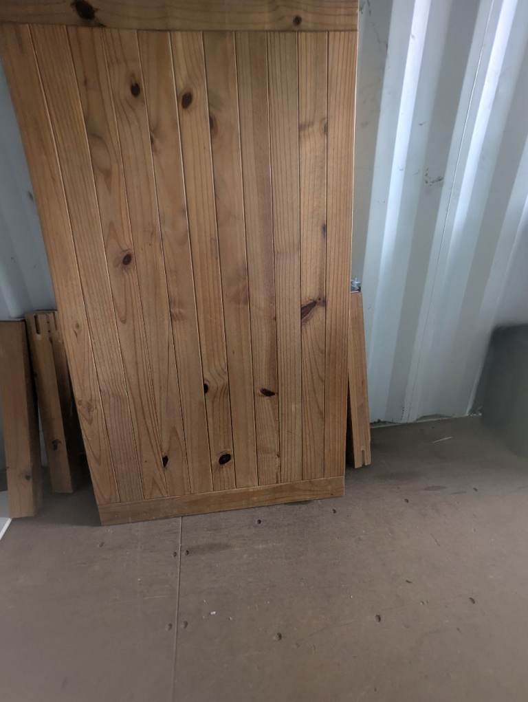Solid pine table