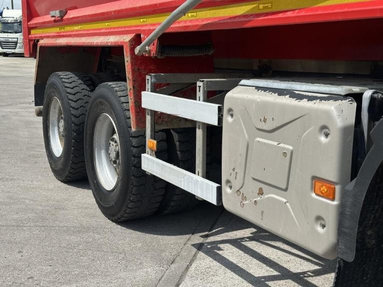 2022 RENAULT K440 8X4 TIPPER