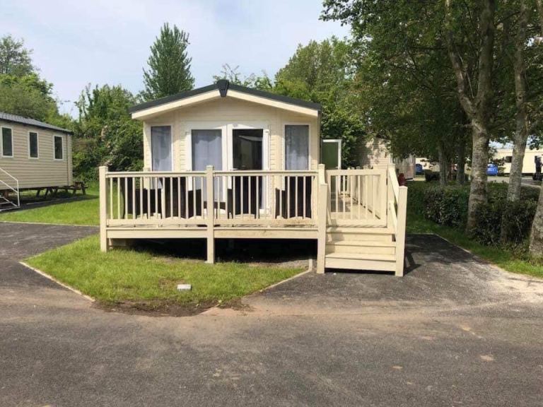 Marton mere Blackpool 31sr Aug 7 nights £450