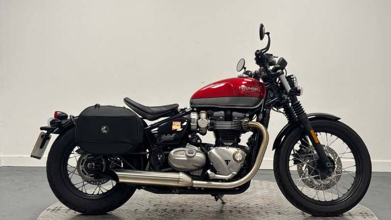 2021 Triumph Bonneville Bobber 1200 (21MY) CUSTOM Petrol Manual