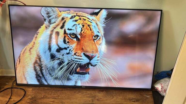Hisense 55 inch 4K Ultra HD Smart TV – Dolby Vision – Need Gone
