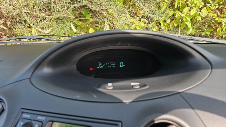 2005 Toyota Yaris 1.3 VVT-i Colour Collection 5dr HATCHBACK Petrol Manual