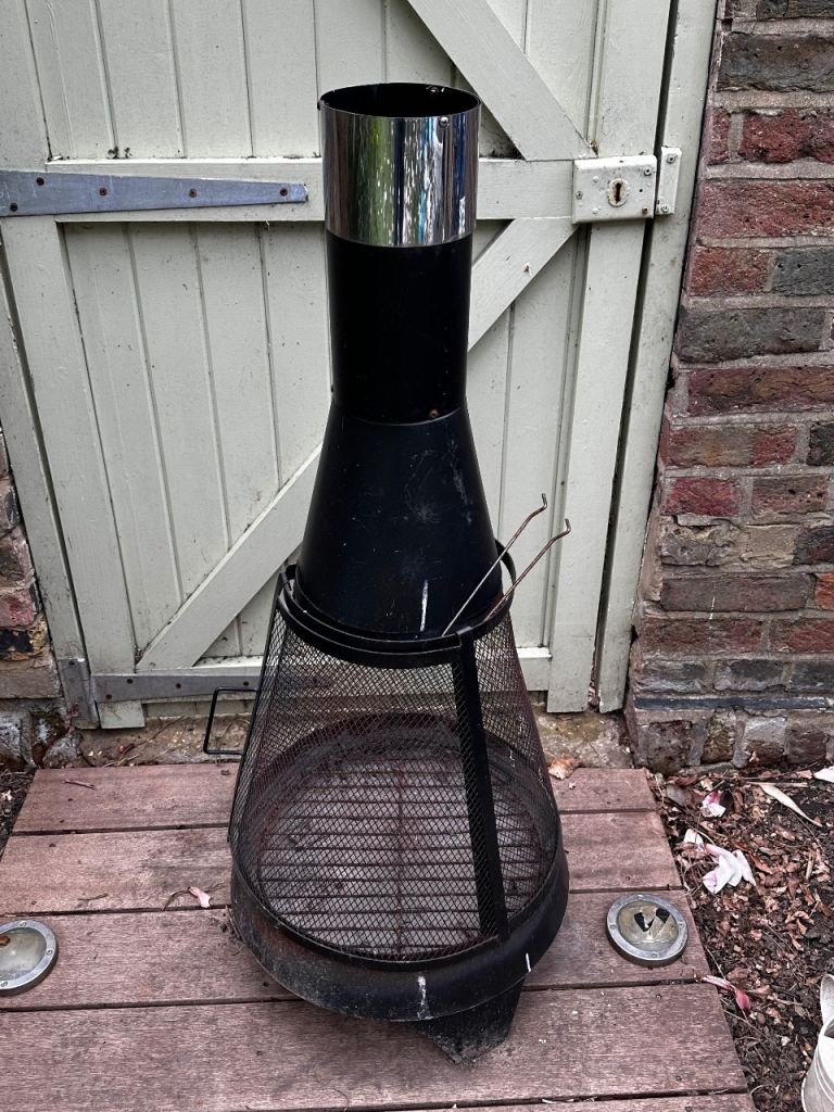 Contemporary 360 Mesh Chimenea - Black - Used but could clean up nicely