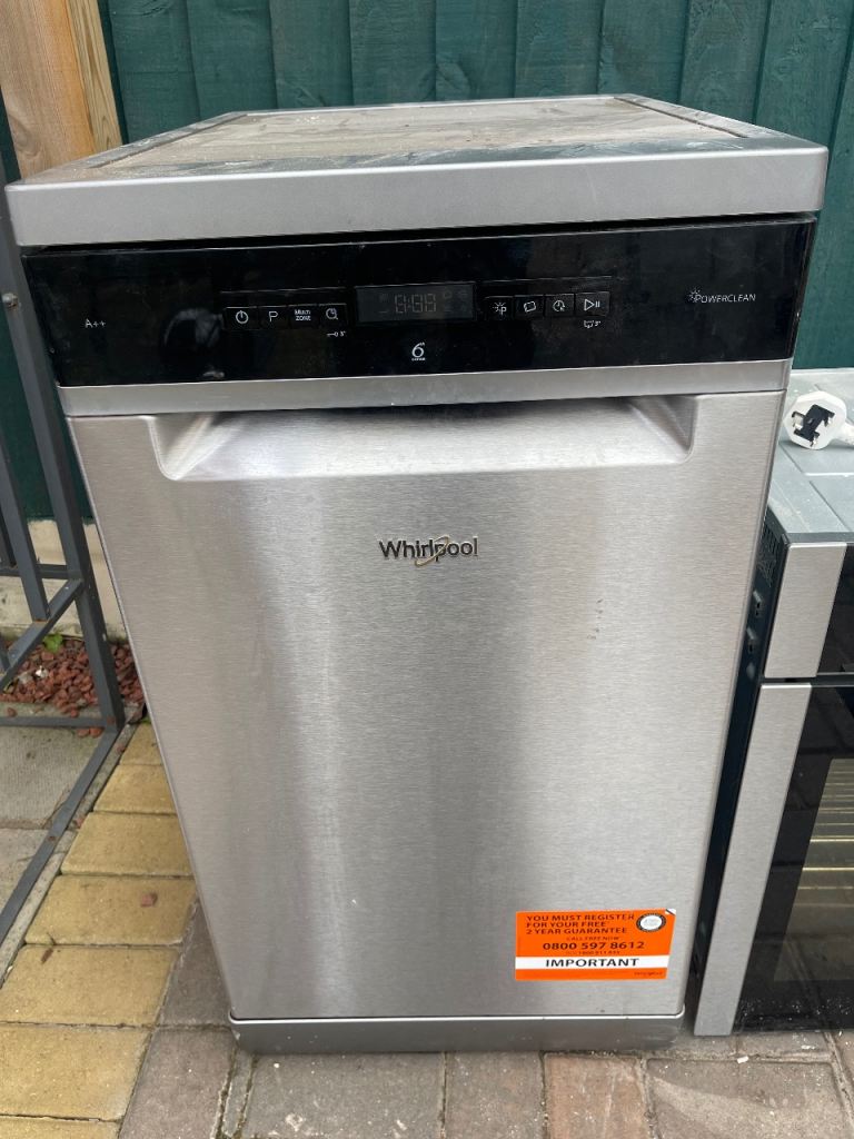Whirlpool slimline dishwasher 