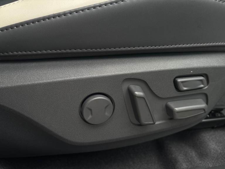 2025 Kia EV3 148kW GT-Line S 81.4kWh 5dr Auto Estate ELECTRIC Automatic