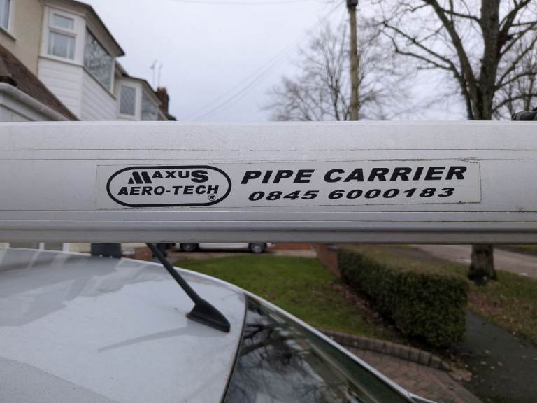 Pipe carrier tube 3 metres 