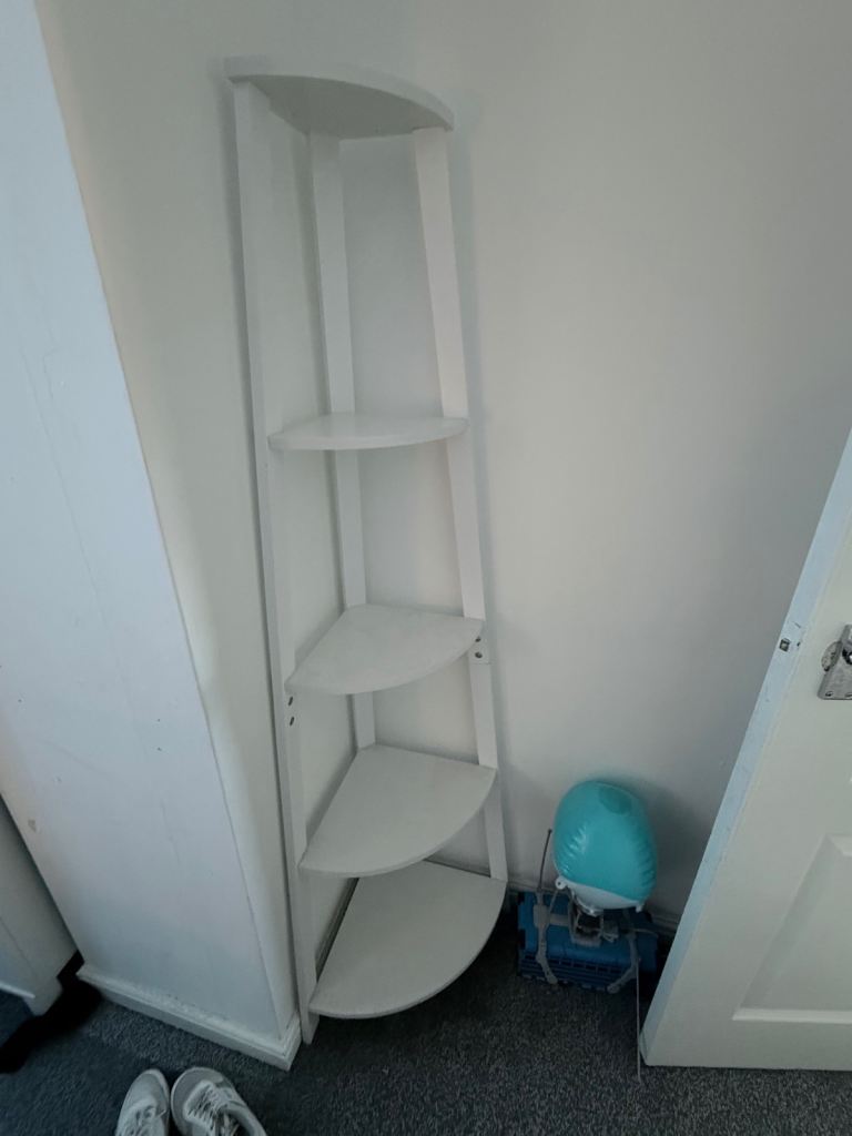 White shelving unit 