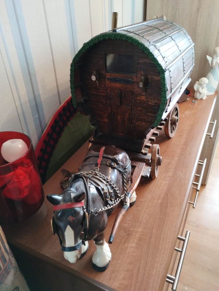 Vintage Wooden Horse and Gypsy Caravan Ornament