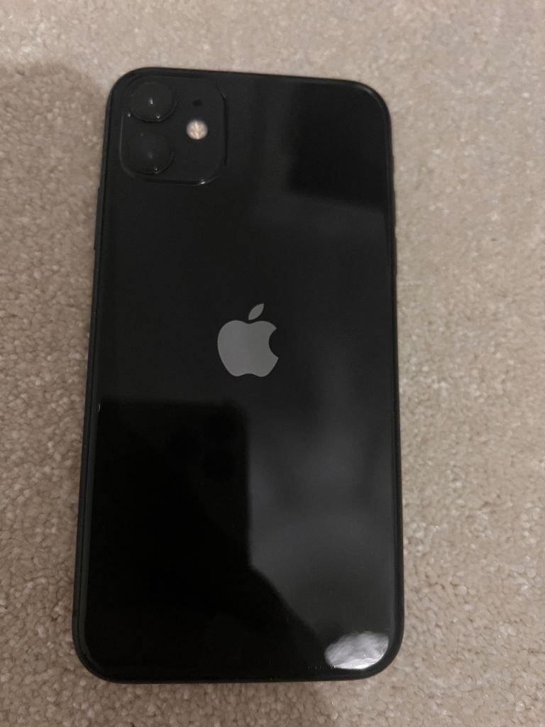 iPhone 11 64GB Black – Unlocked – Good Condition